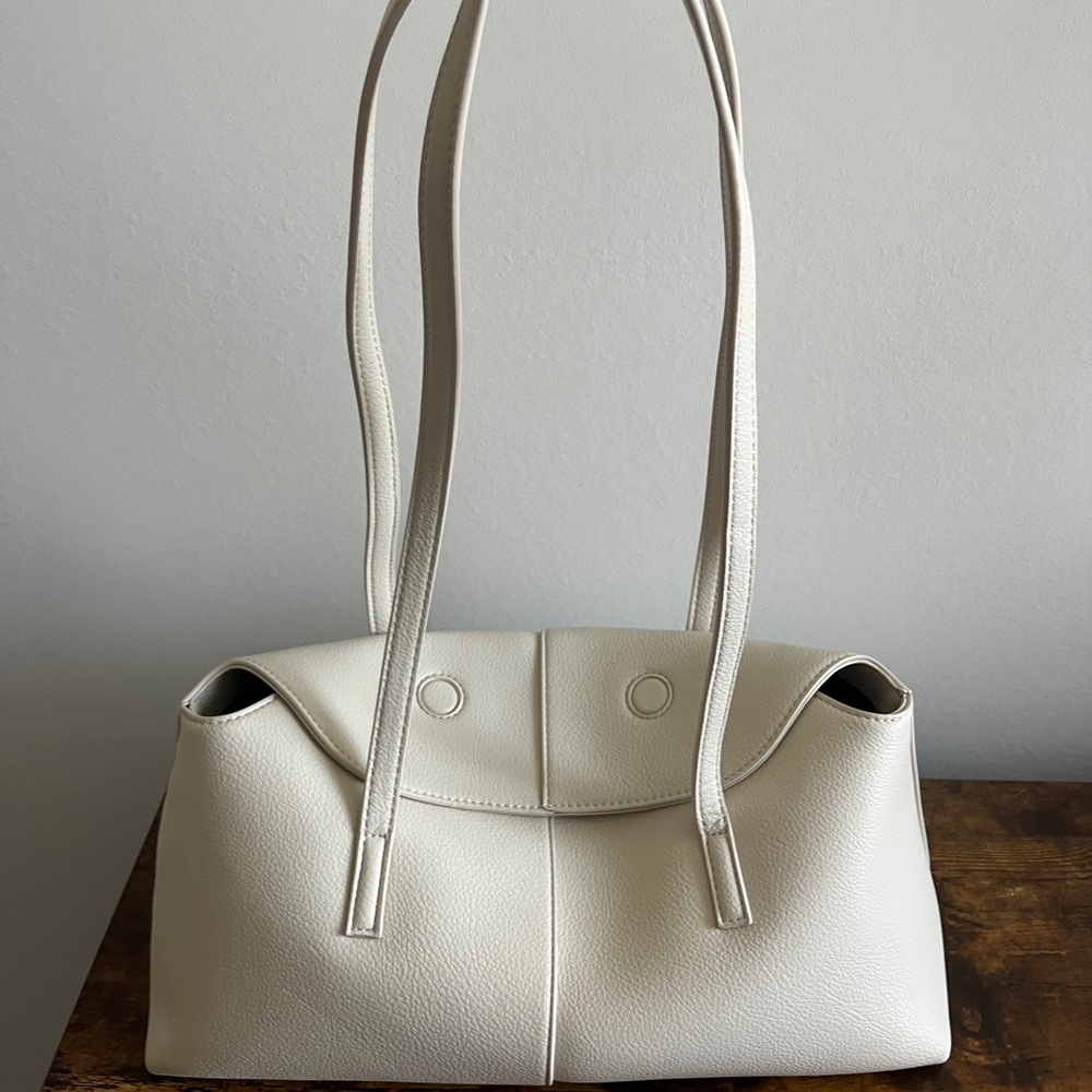 Rachel Zoe cream shoulder bag with magnetic top closure